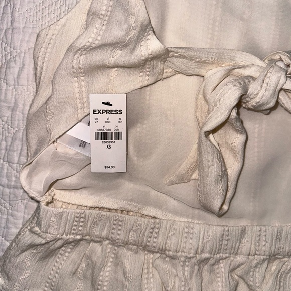 Top from express - Picture 3 of 3